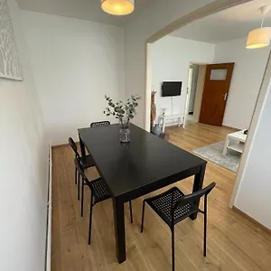 appartement-dans-un-beau-quartier-a-anderlecht.brusselshotelsbook.com/