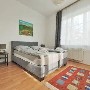  Alloggio in famiglia Schoen Wohnen Naehe Schoenbrunn
