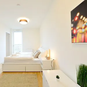 Self-check-in With View&free Parking Apartment